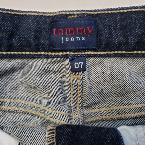 TOMMY HILFIGER Vintage Denim Skirt - Picture 7 of 7